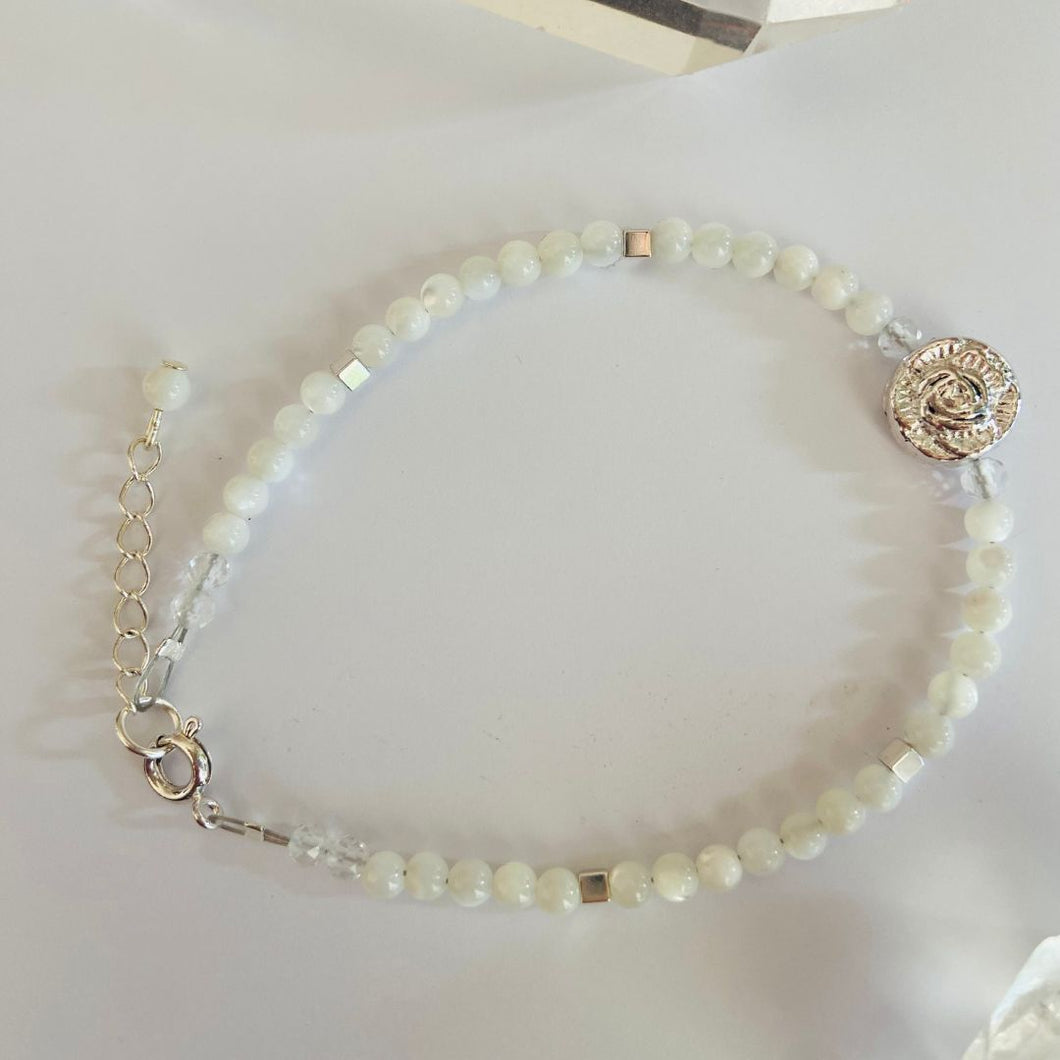 Mother of Pearl × Clear Quartz × Silver Hematite × Silver Rose Bracelet