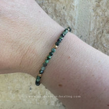Charger et lire la vidéo dans la visionneuse de la Galerie, Ruby Zoisite x Golden Hematite Bracelet
